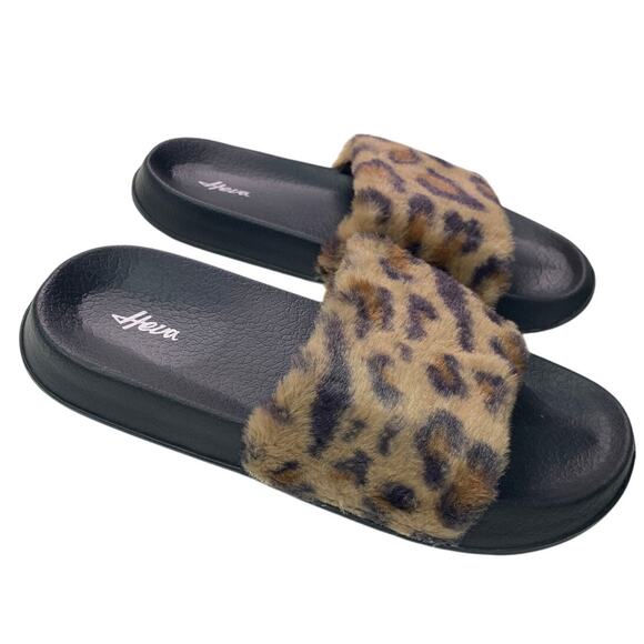 NWT New Funky Monkey Womens Size 5/6 Leopard Print Faux Fur Slides Sandals Shoes - Picture 3 of 4